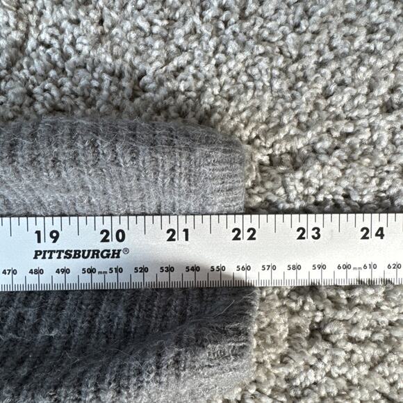 Chelsea & Violet Knit Silver Gray Sweater Large - Picture 7 of 8